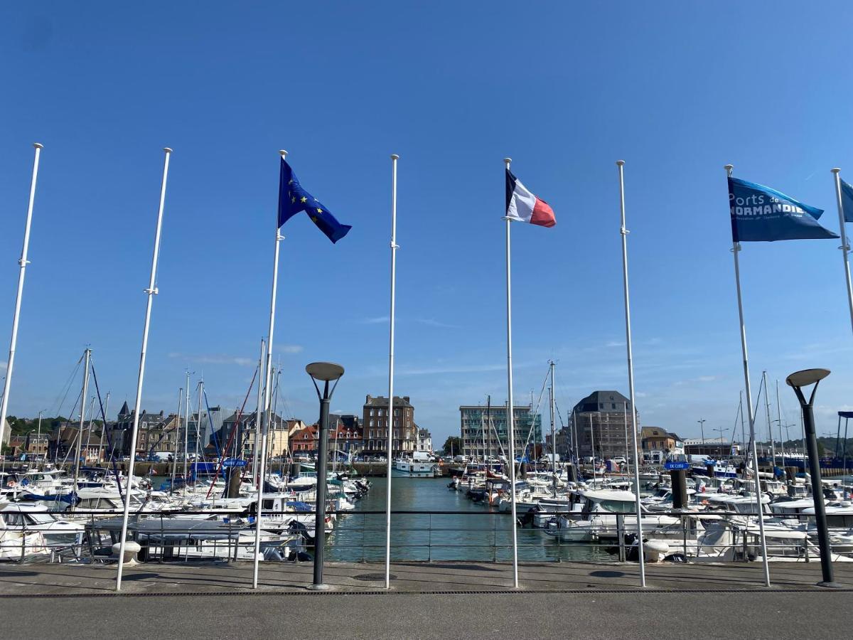 Beau Studio Cosy Calme En Face Du Port Sur Le Quai Apartment Dieppe Exterior foto
